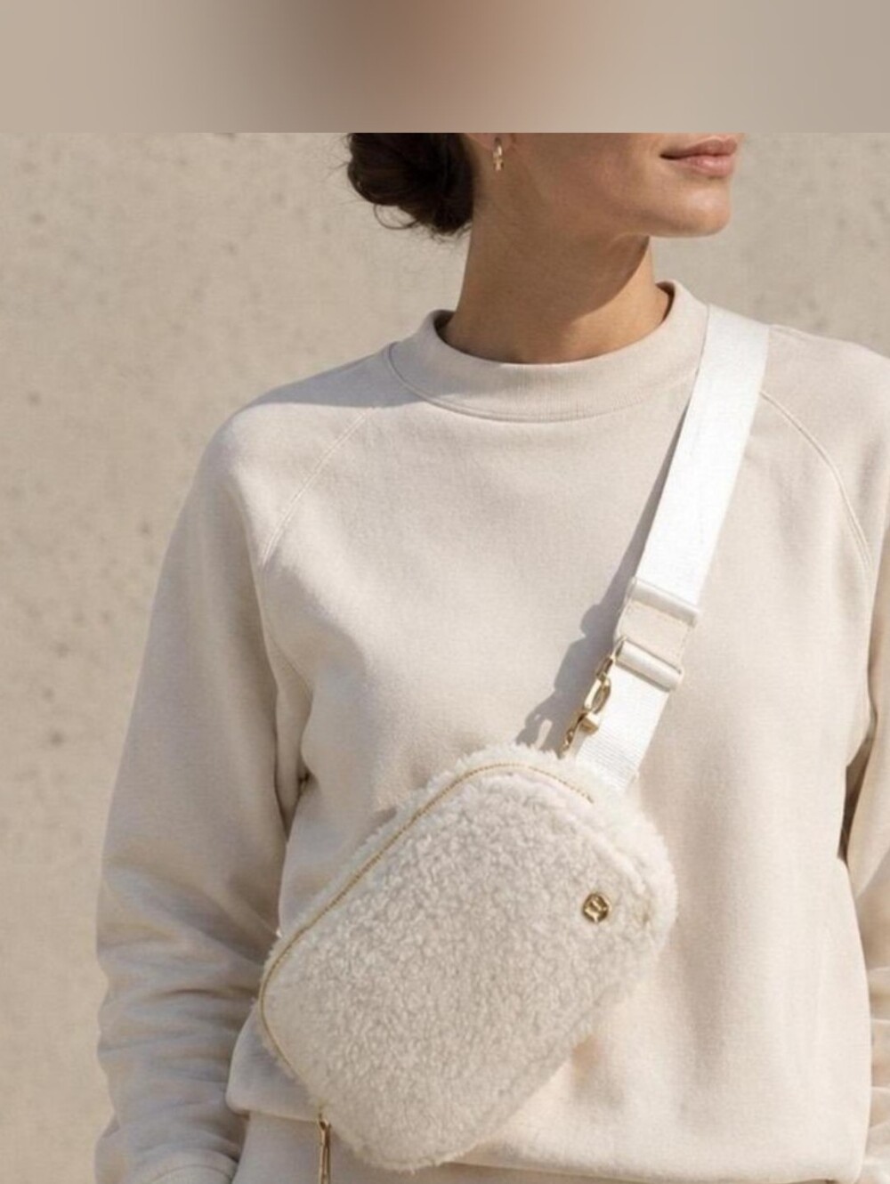 Lululemon Everywhere Belt Bag FLEECE SHERPA Teddy Natural Ivory Gift Travel Zip